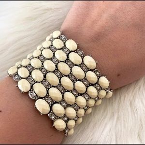*NEW* Stretch cuff with rhinestone accents